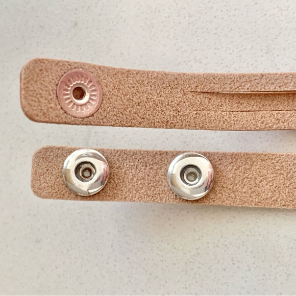 Touchstone Crystal Wrap Star Bracelet, Golden Blush - Picture 4 of 4